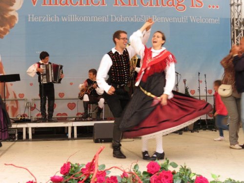 Zaplesala sta tudi pevka in pevec Kerlcev